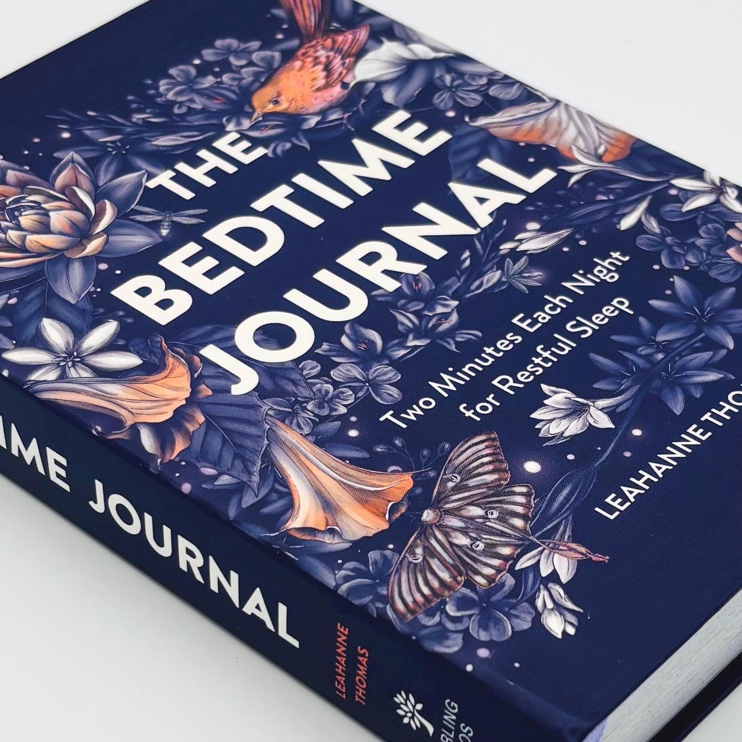 The Bedtime Journal - Two Minutes Each Night for Restful Sleep By Leahanne Thomas