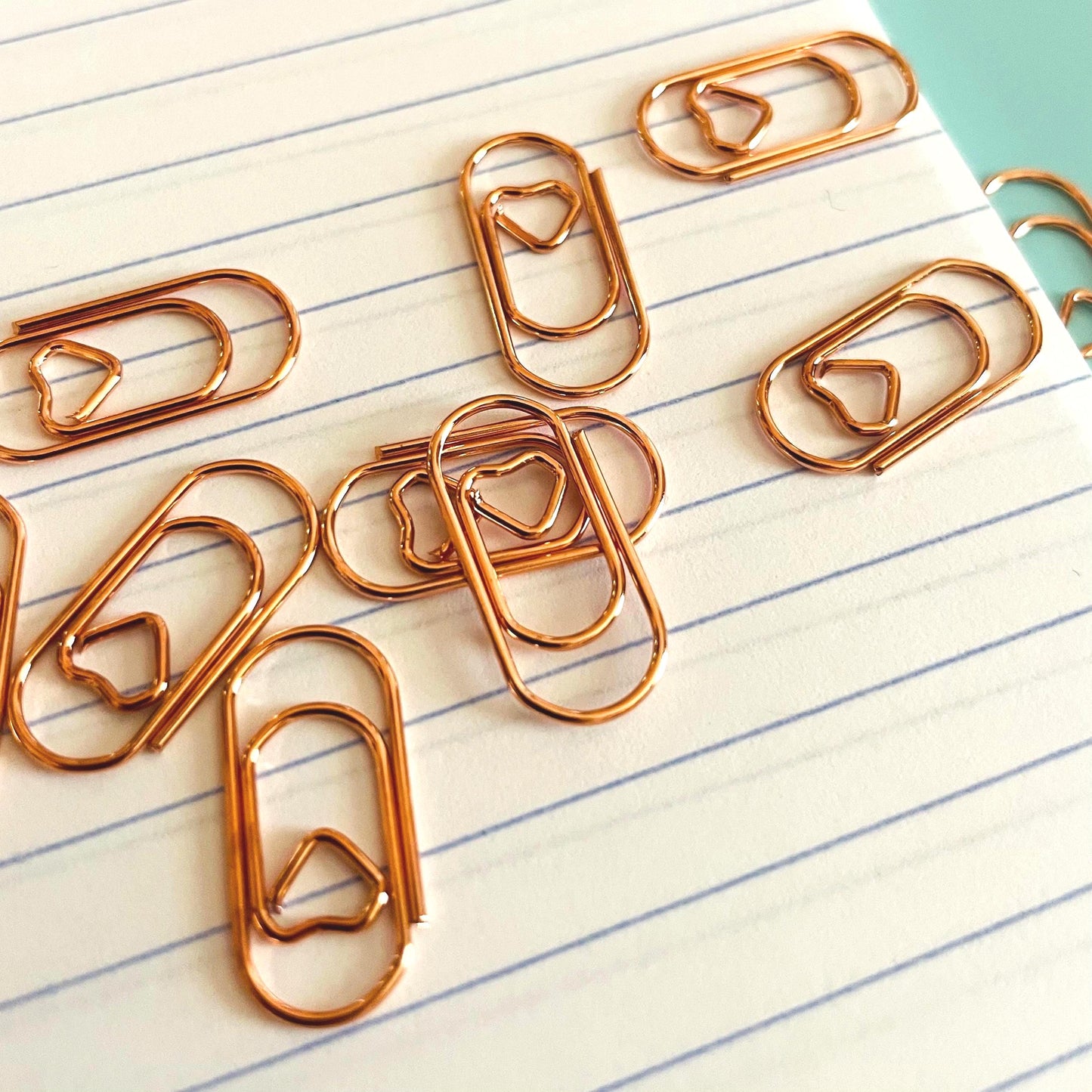 Gold Heart Paper Clips - 10 pcs - Yellow or Rose Gold